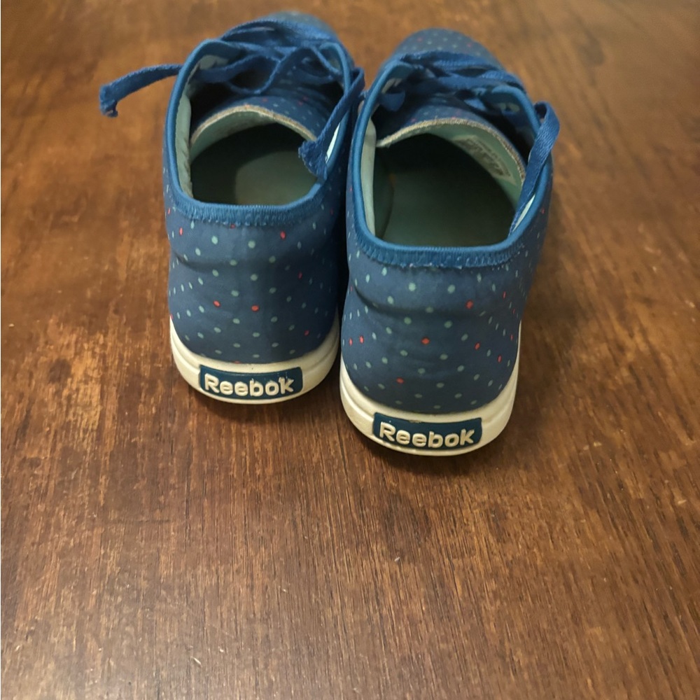 Reebok Blue Sneakers with‎ Polka Dots - Picture 2 of 5